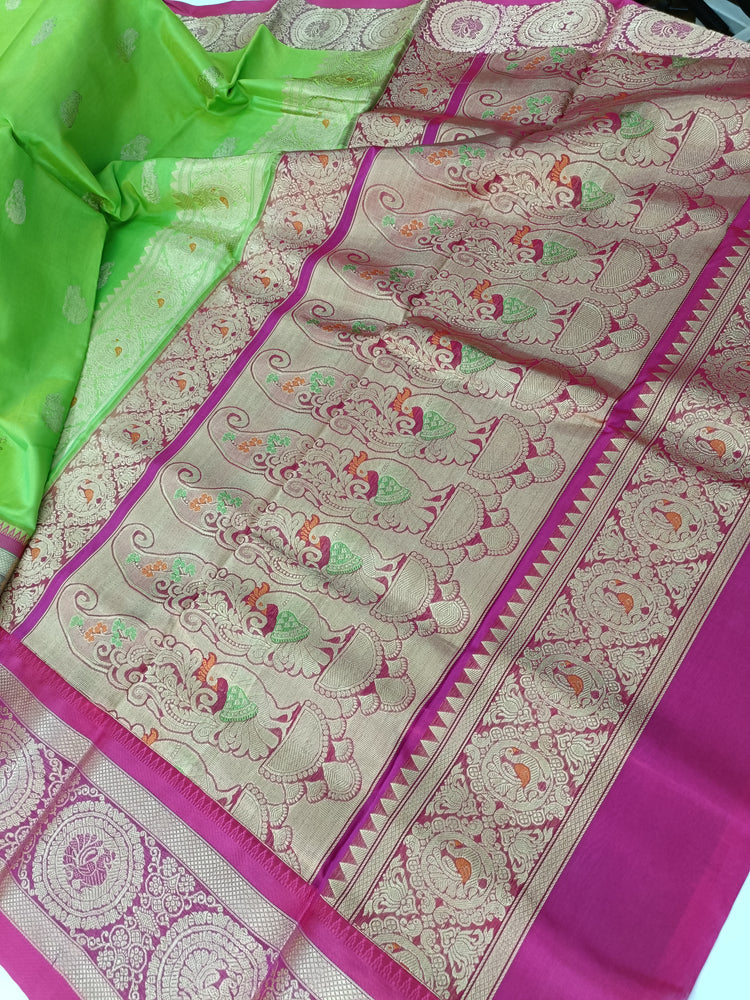 Buy Green & Pink Sarees for Women by Hritika Online | Ajio.com